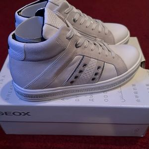 NIB GEOX Sneakers 👠